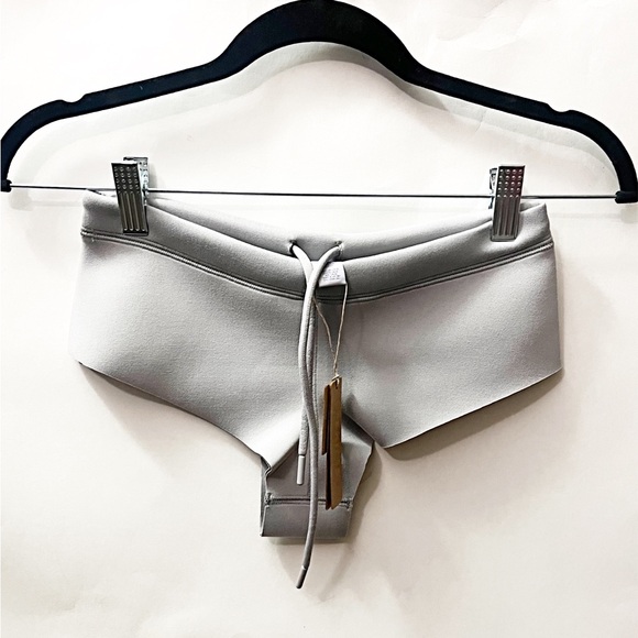 SKIMS 🌟Scuba Swim Bikini Bottom 🌟 NWT - Picture 3 of 5